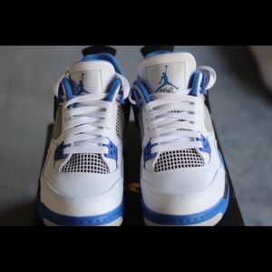 Air Jordan 4 Retro